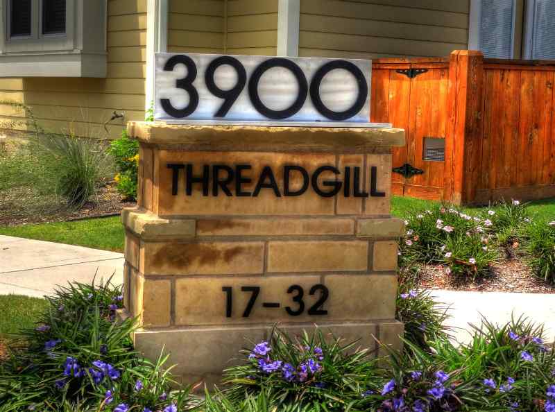 3900 Threadgill 